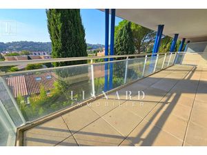 Vente appartement 3 pièces 65 m² à Vallauris (06220)  244 000 €