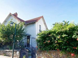 Maison de luxe à vendre dans le quartier Mirebeau