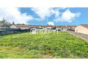 Vente terrain 620 m² à Saint-Sulpice (81370)  74 900 €
