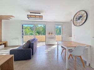 Vente appartement 2 pièces 44 m² à Fontenay-Trésigny (77610)  194 500 €