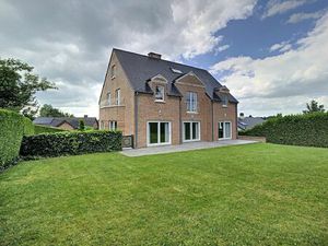 Villa à louer avec terrasse et jardin   Waterloo (VWD14733)