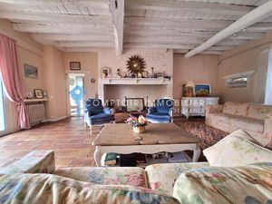 A vendre Dpt 81 Bertre Maison du XIVème rénovée sur parc de