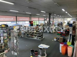 Location Local commercial 699m² SEYNOD 74600