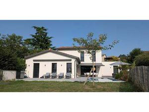 Maison avec piscine et jardin Pommiers (69)