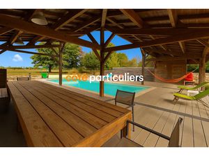 Vente propriété 11 pièces 334.78 m² à Vouillé-les-Marais (85450)  399 360 €