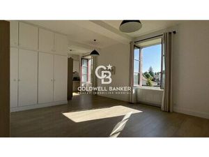 Location appartement de standing - 2 pièces - Immeuble classé - Courances