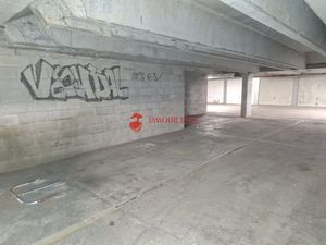 Place de stationnement en sous sol