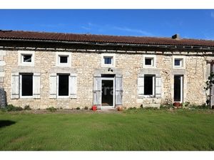 Longère charentaise de 165 m² à fort potentiel avec travaux - Saint-Palais-de-Négrignac (1