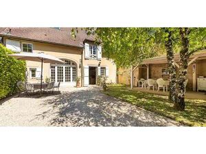 Maison avec jardin et terrasse Arlay (39)