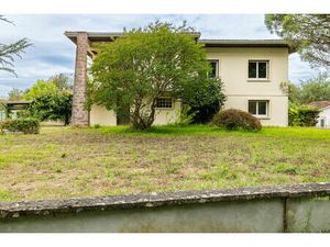 Maison Villeneuve De Marsan 10 pièce(s) 202 m2