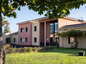 Vente appartement 1 pièce 20 m² à Saint-Angeau (16230)  92 000 €