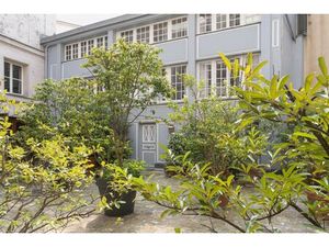 Maison de luxe à vendre dans le quartier Odéon