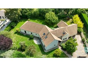 Maison de luxe à vendre à Dampierre-en-Yvelines