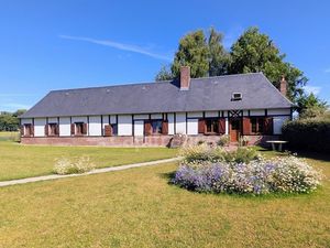 À vendre charmante longère normande rénovée de 159 m² – Terrain 2 500 m² - à Criquier (76)