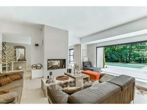 Villa d'architecte premium 350m2  propriété de 5000m2 vue fôret