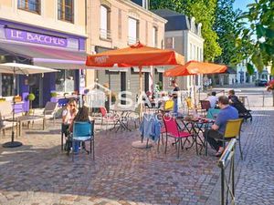 Vente Bureaux et commerces à La Ferté-Bernard (72400) : à vendre / 100m² La Ferté-Bernard