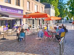 Vente locaux professionnels 100 m² à La Ferté-Bernard (72400)  202 500 €