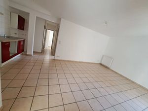 Location appartement 3 pièces 50.7 m² à Espéraza (11260)  422 €