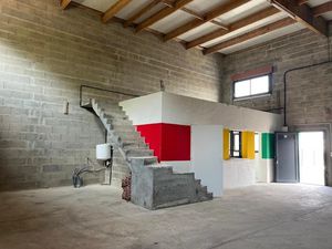 Location locaux professionnels 150 m² à Dompierre-sur-Mer (17139)  1 640 €