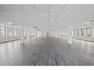 Location locaux professionnels 388 m² à Clichy (92110)  7 206 €