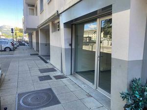 Local commercial de 25 m² - GAP