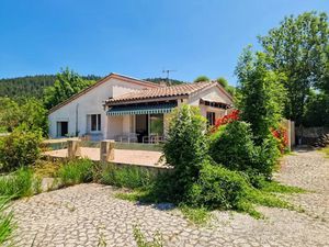 Vente maison 7 pièces 135 m² à Lachau (26560)  130 000 €