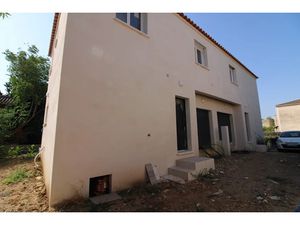 Vente maison 4 pièces 89 m² à Milhaud (30540)  232 000 €