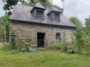 Maison de campagne à Canihuel à 79 800 €