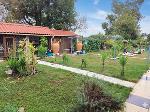 Vente maison 8 pièces 300 m² Préguillac (17460)