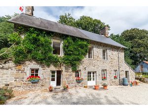 Vente maison 5 pièces 134 m² à Brécey (50370)  274 000 €