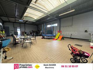 Ensemble immobilier - Maison 160 m² + 2 hangars + grand terrain - Barlin