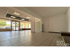 Local commercial Jaunay-Clan 101 m2