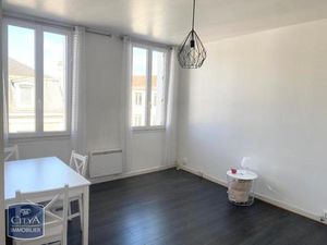 Location appartement 1 pièce 25 m² à Niort (79000)