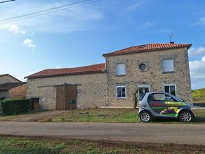 Maison de Village Charmante à Feuillade