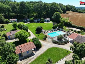 Village de gîtes aux portes de la dordogne
