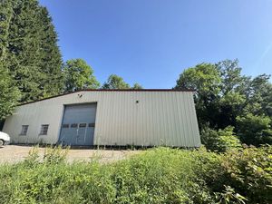 Vente locaux professionnels 310 m² à Le Cergne (42460)  199 000 €