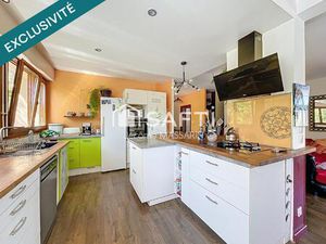 Auzeville-Tolosane - Villa 205 m² - 8 pièces