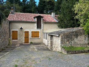 Vente maison 2 pièces 56 m² Nalliers (86310)