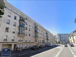 Parking à louer - Le Mans (72) - 73€