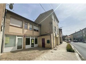 Immeuble de rapport offrant 7 lots dont 6 loué.