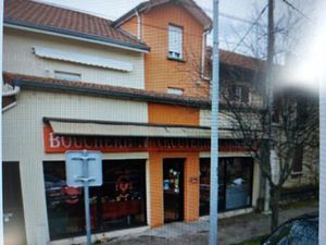 Location commerce 92 m² à Ambérieu-en-Bugey (01500)