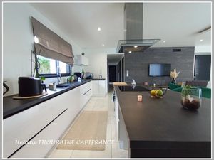 Vente maison 5 pièces 106 m² à Lusignan (86600)  271 900 €