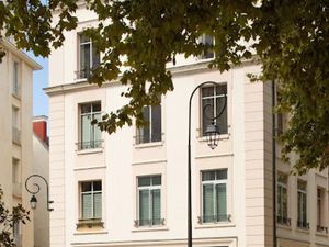 Vente maison 9 pièces 377 m² à Vichy (03200)  1 680 000 €