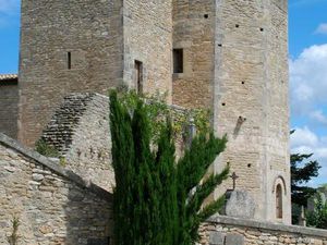 Ancien moulin à huile rénové  idéal atelier de création ou profession libérale