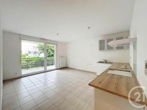 Location Appartement 2 pièces 43m² MELUN 77000