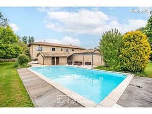 Ferme 8 pièces 300 m²