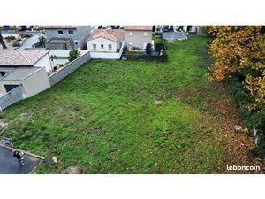 Montélimar -Terrain à bâtir de 1262 m² à 229 900