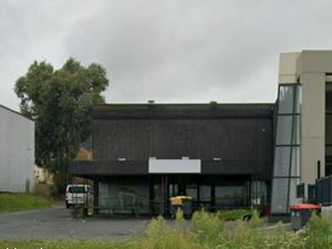 Local commercial 1 370 m²