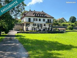 Maison 15 pièces 295 m²