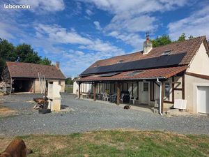 Maison d'habitation 110m2 + dépendance 24m2 + hangar avec 1ha2 de terrain clos